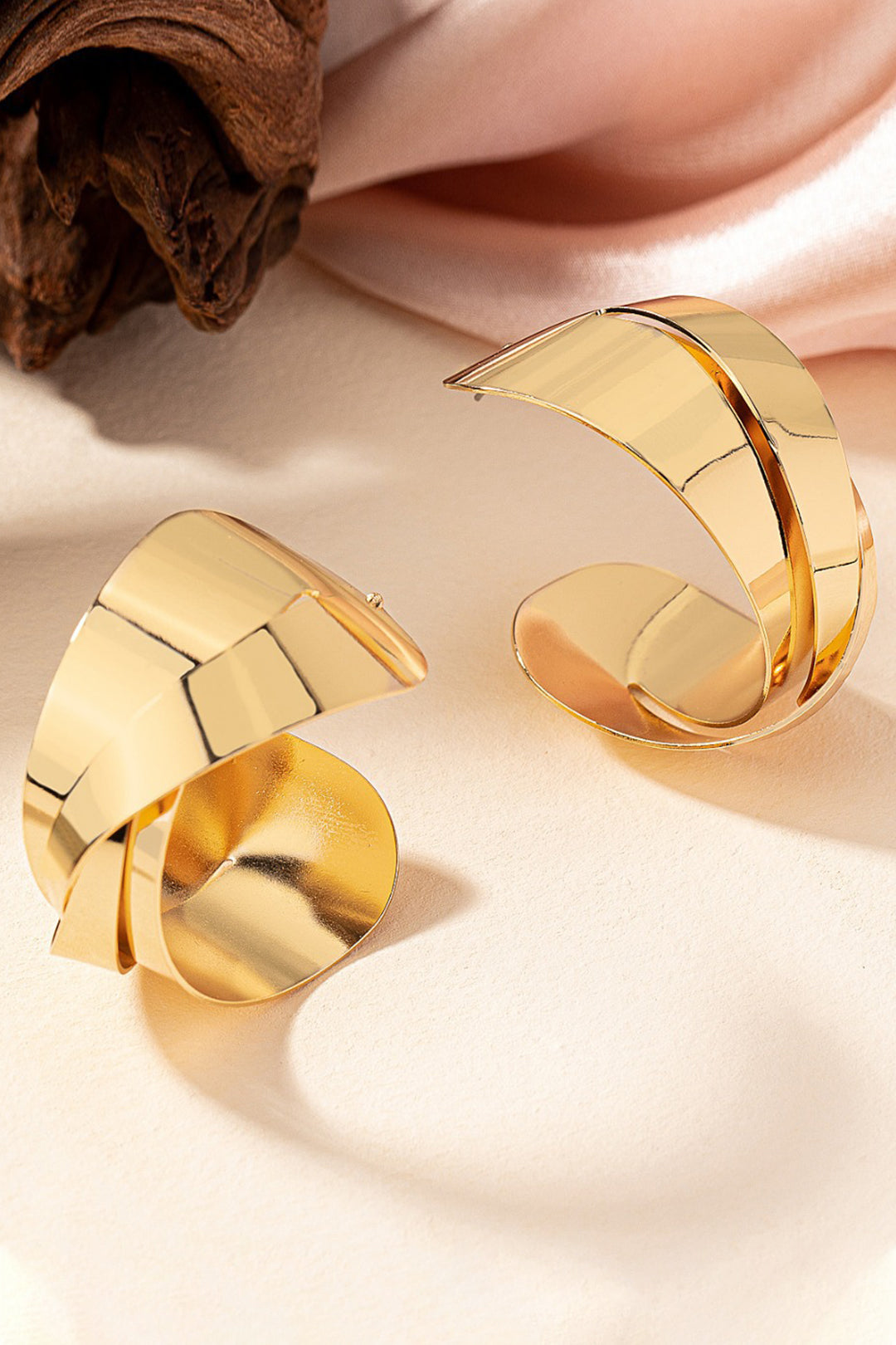 ZOE - Orecchini twist metallici dorati