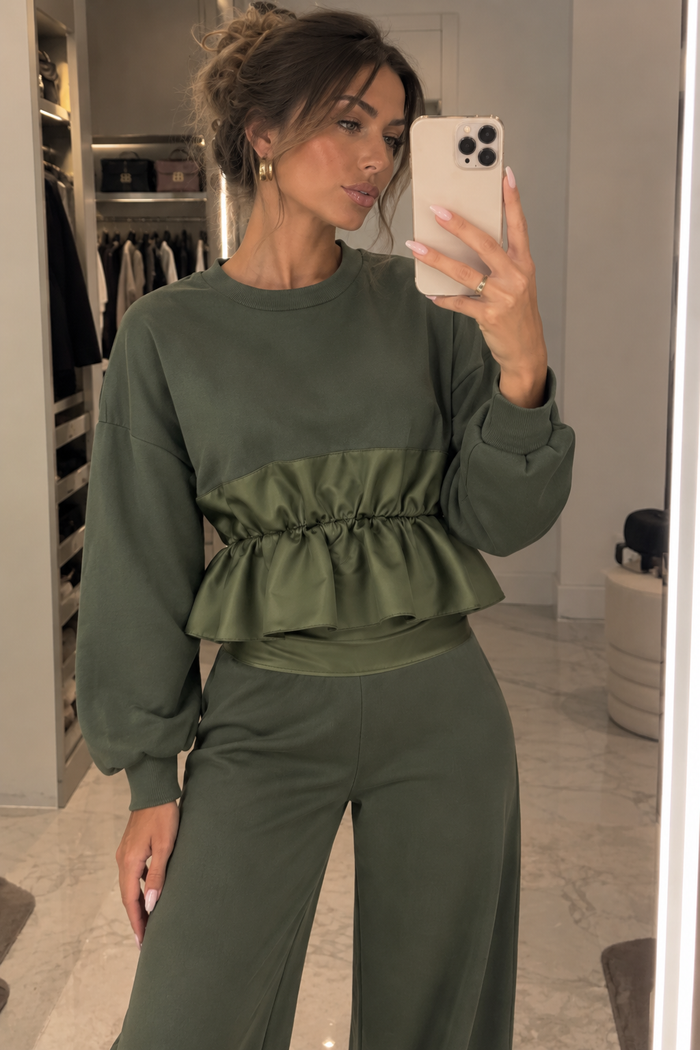 PERCILE - Completo sporty-chic effetto satin