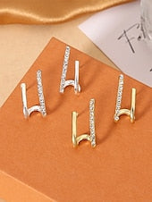 orecchini a cerchio geometrici in oro da donna con accenti di strass: gioielli moderni ed eleganti per matrimoni, feste ed eventi formali del 2026 a $